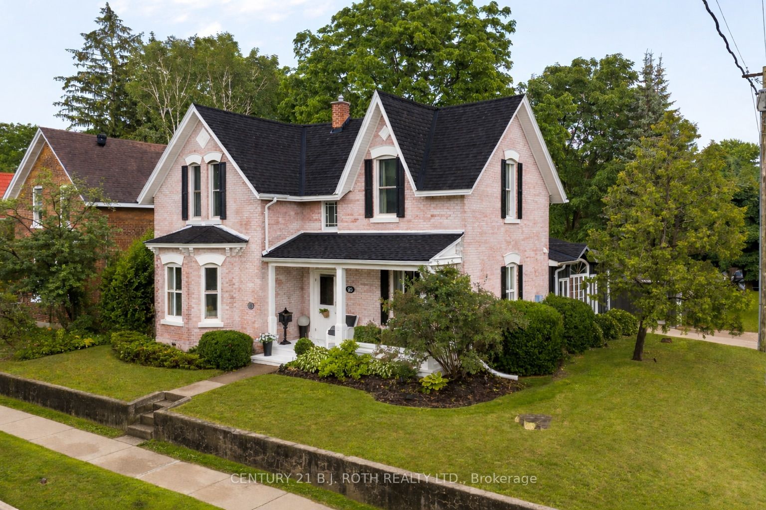 90 Cumberland Street, Barrie, ON, L4N 2P7