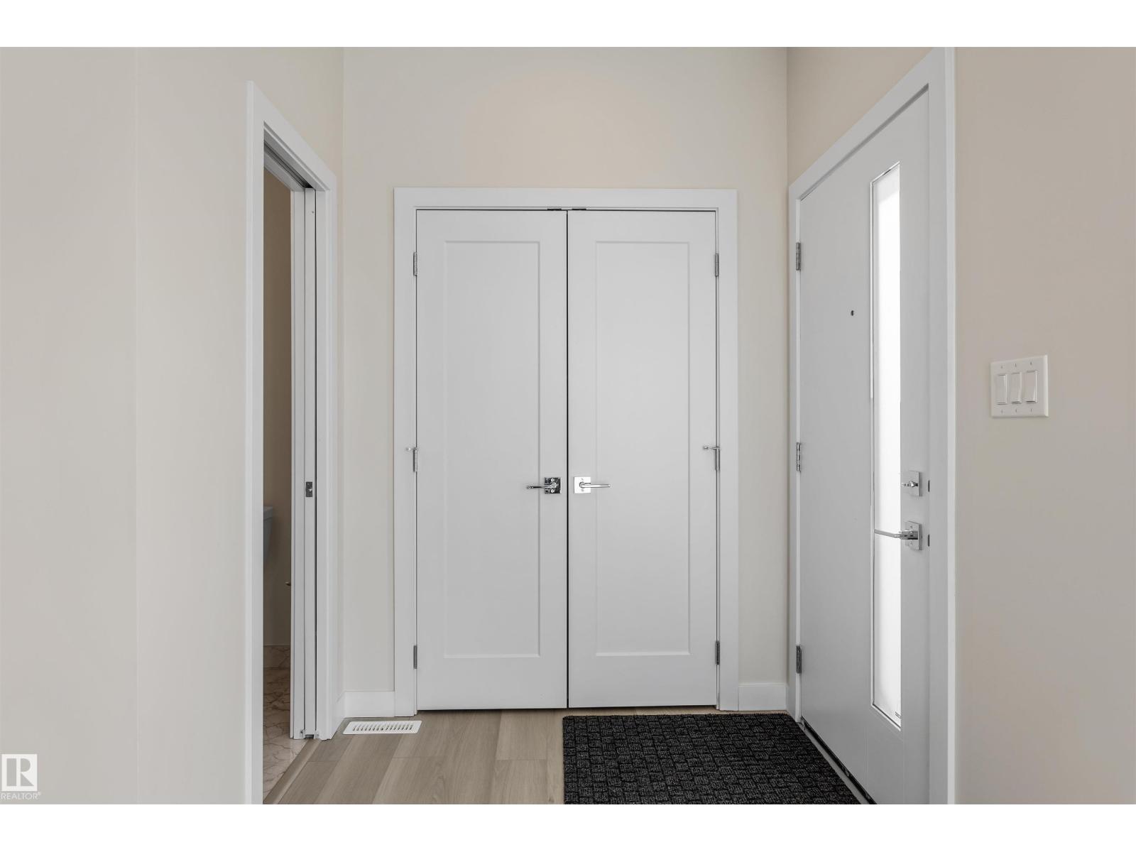 Additional image 4 of 10011 162 Street NW, Edmonton, AB, T5P3L5