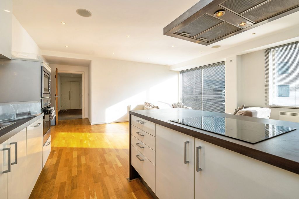 Additional image 4 of 2 bed flat for saleBrayford Street, Lincoln, Lincolnshire LN5
