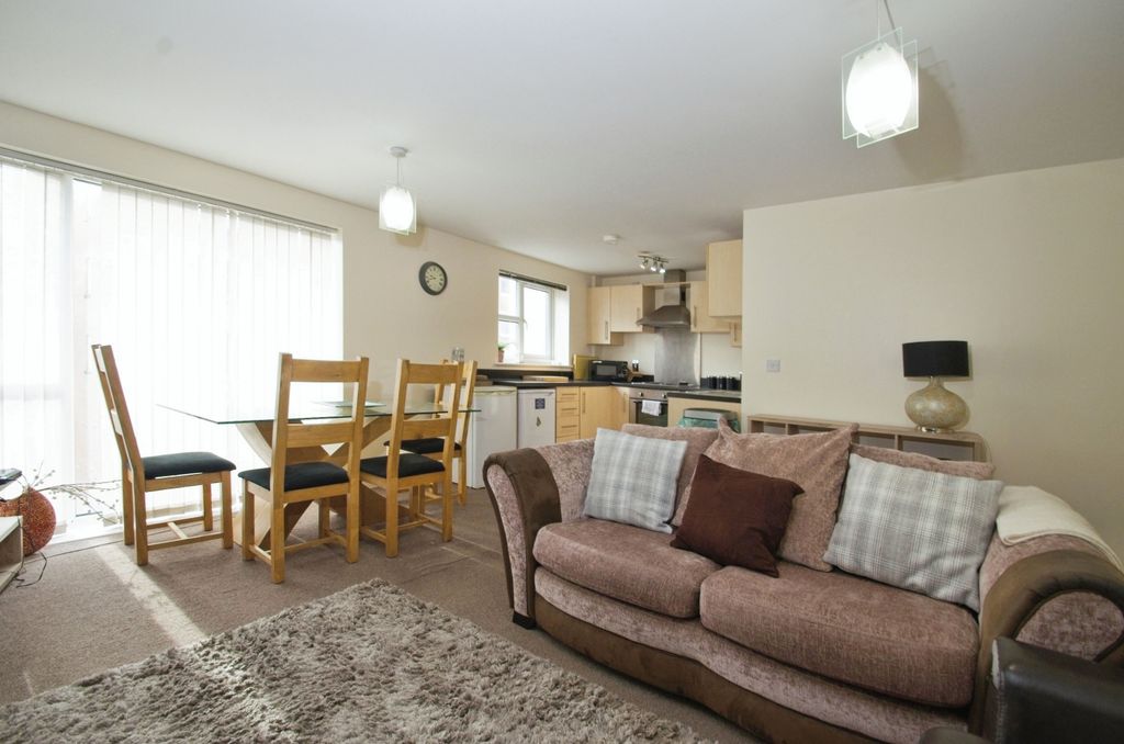 Additional image 2 of 2 bed flat for saleOverstone Court, Cardiff CF10
