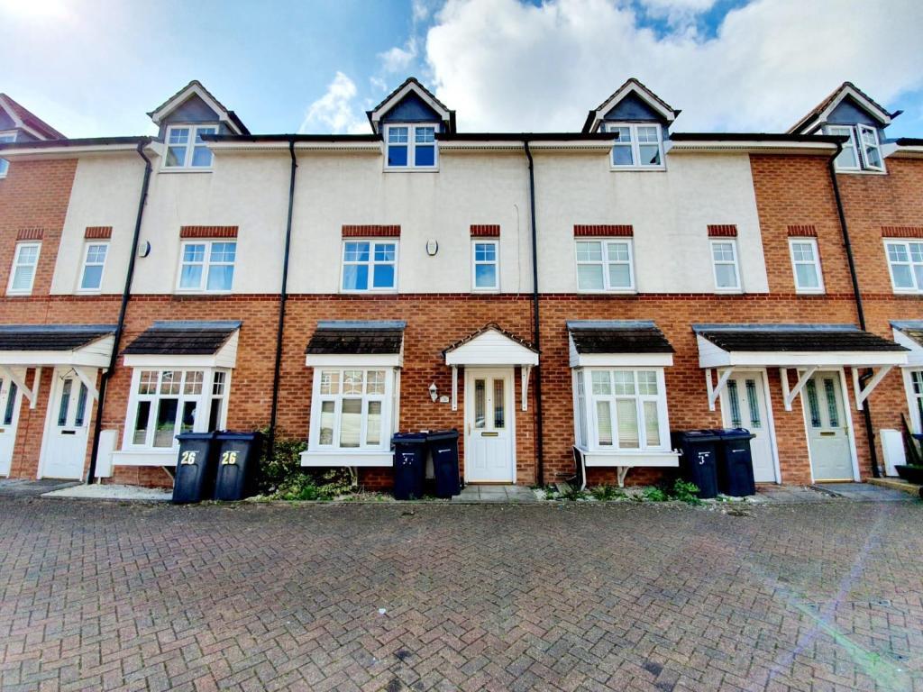 Netherhouse Close, Birmingham, B44 9HR