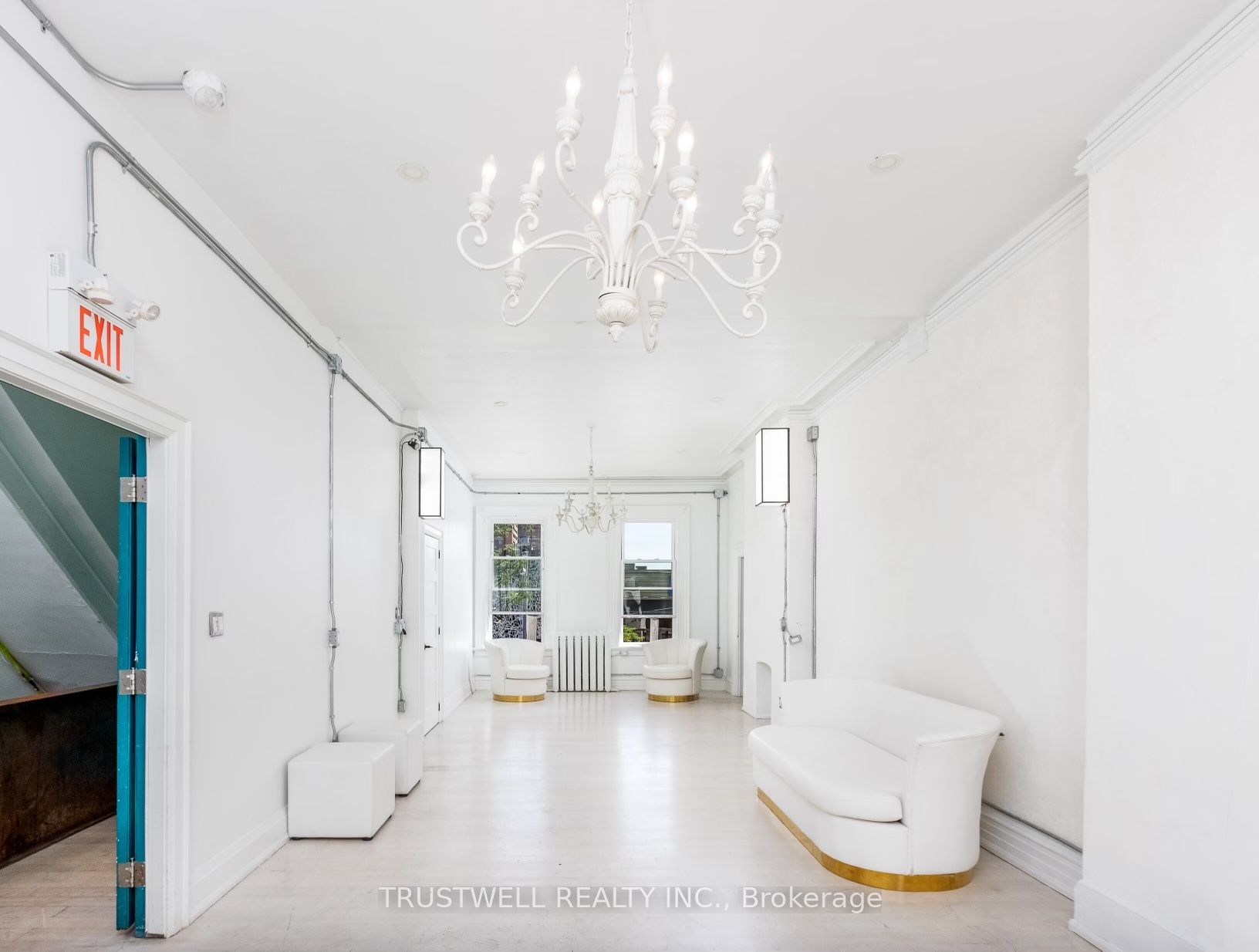 2nd Floor-434 College Street, Toronto, ON, M5T 1T3