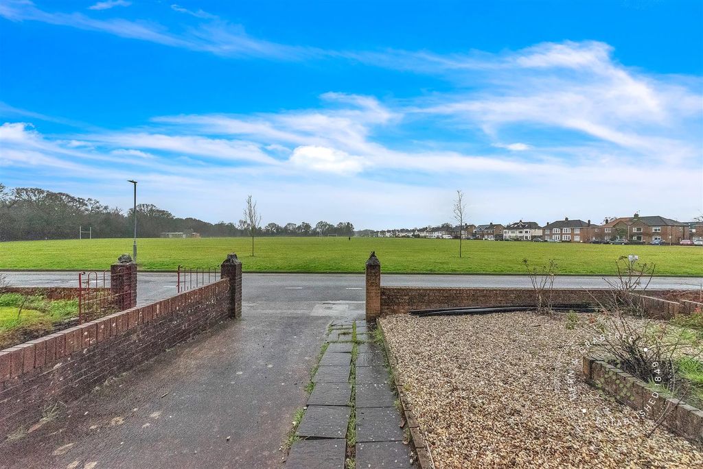 Additional image 2 of 3 bed semi-detached house for saleKing George V Drive North, Cardiff CF14