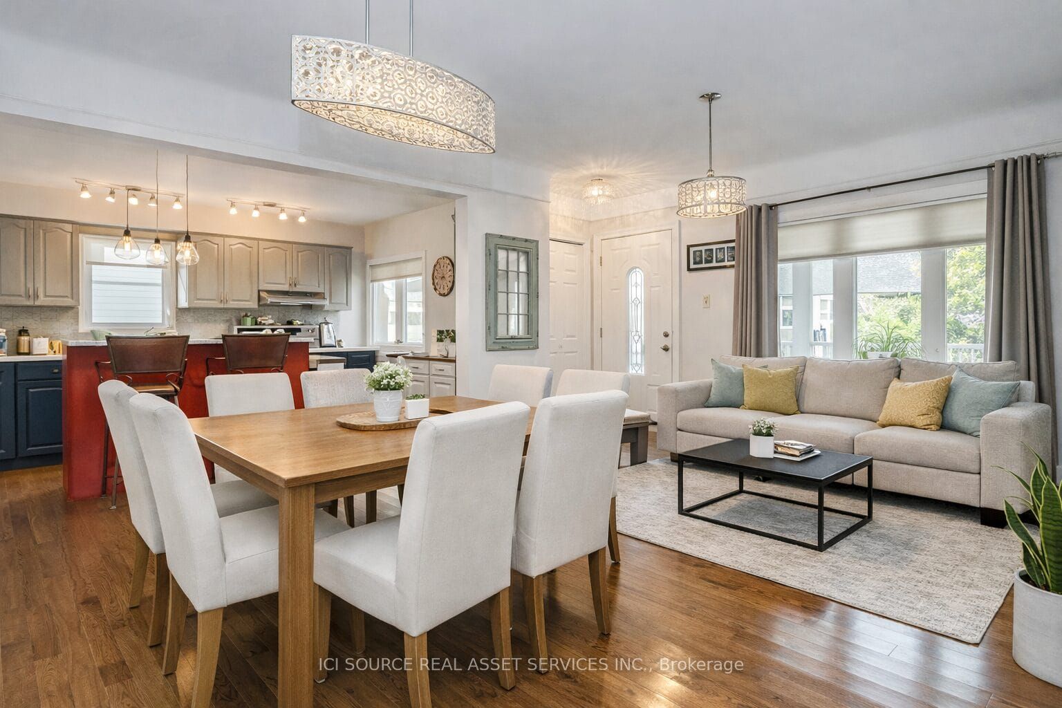 Upper-192 Edwin Street, Kitchener, ON, N2H 4P2