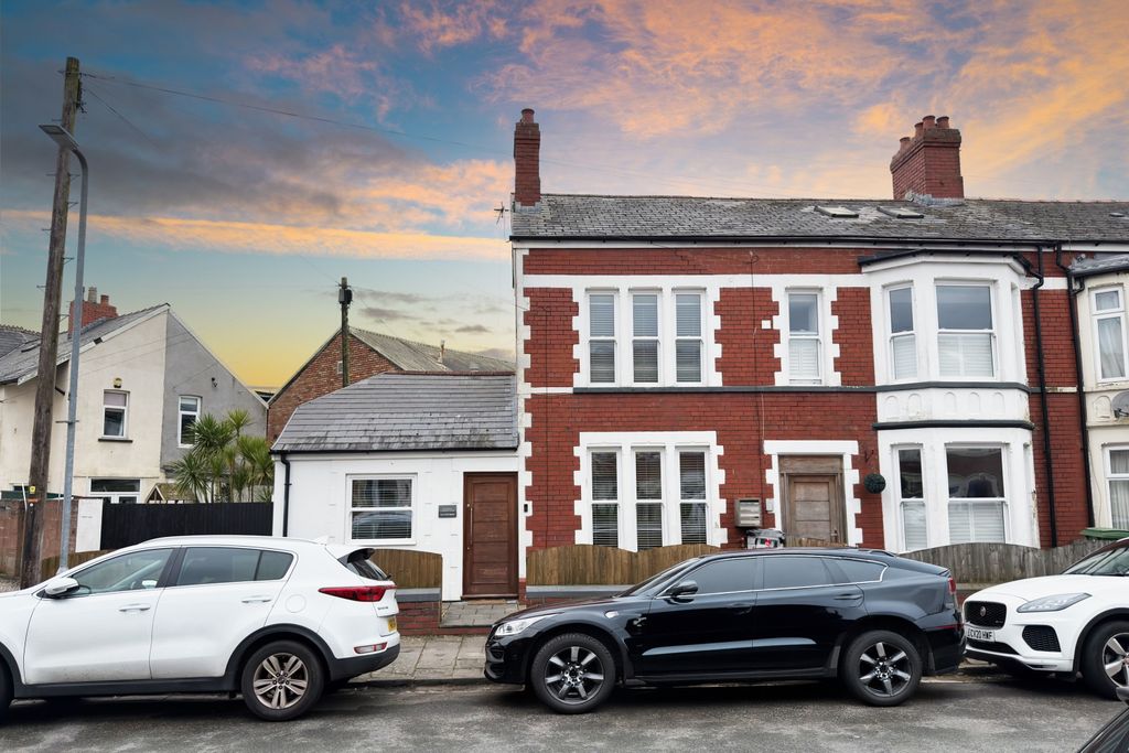 2 bed end terrace house for saleFairfield Avenue, Canton CF5