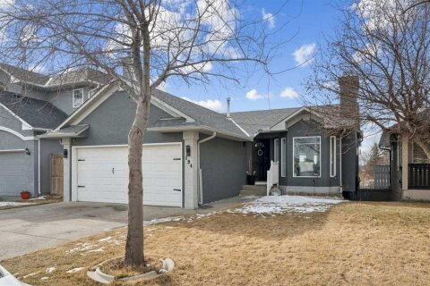Additional image 8 of 194 Martinglen Way NE, Calgary, AB, T3J 3L1
