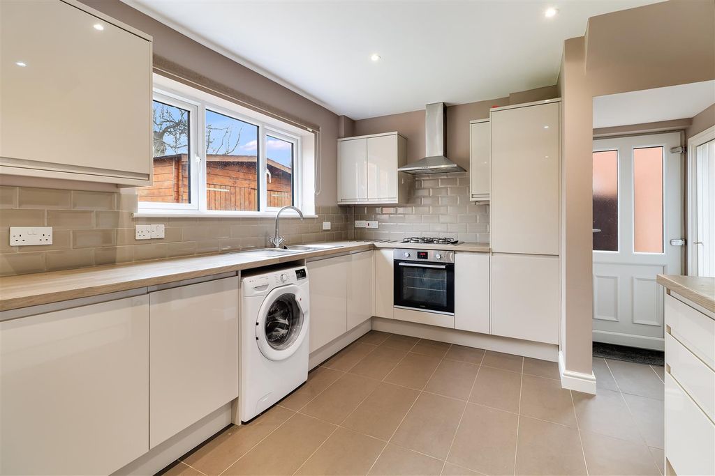 Additional image 5 of 3 bed semi-detached house for saleLong Reach Road, Cambridge CB4
