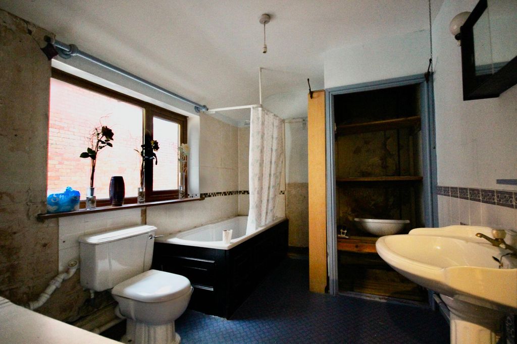 Additional image 25 of 3 bed semi-detached house for saleFreeholdland Road, Pontnewynydd NP4
