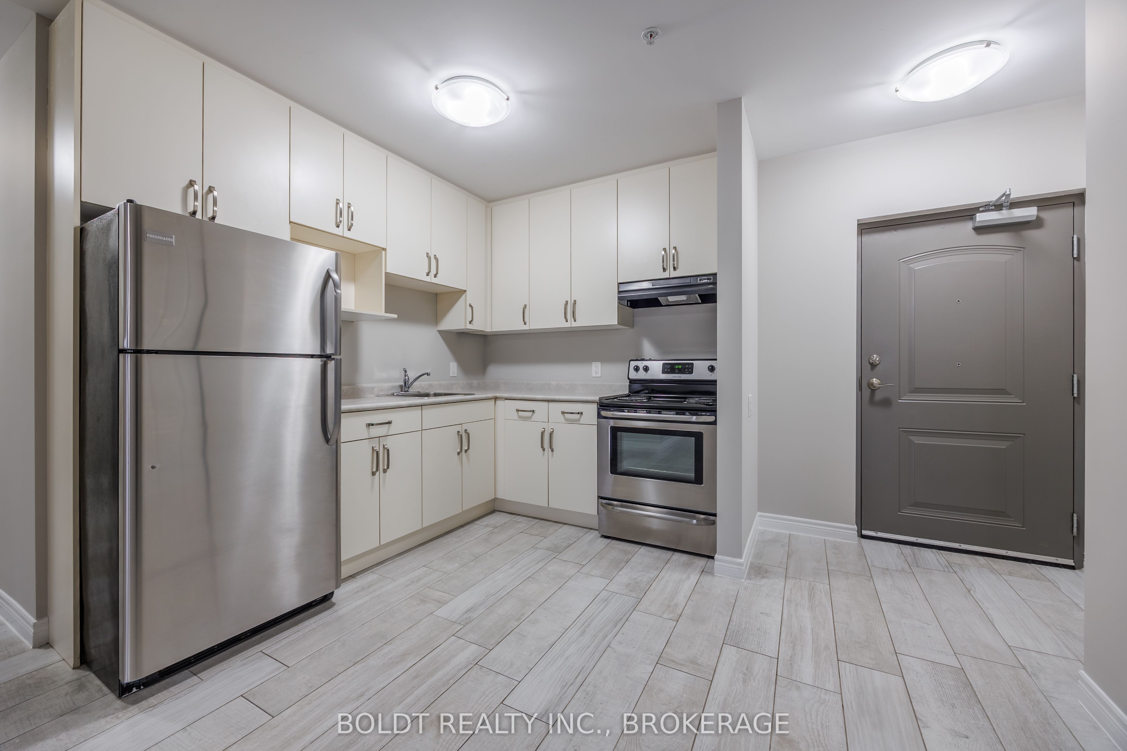 Additional image 4 of 305-5837 Dunn Street, Niagara Falls, ON, L2G 0X7