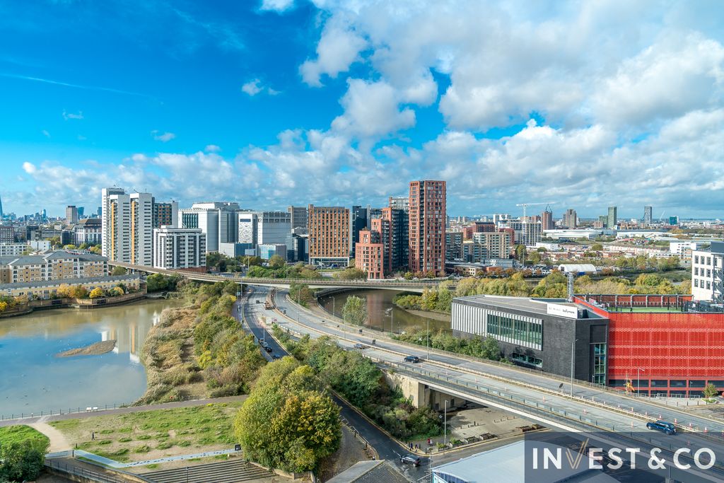 Additional image 19 of 2 bed flat for saleGoodluck Hope Walk, London E14