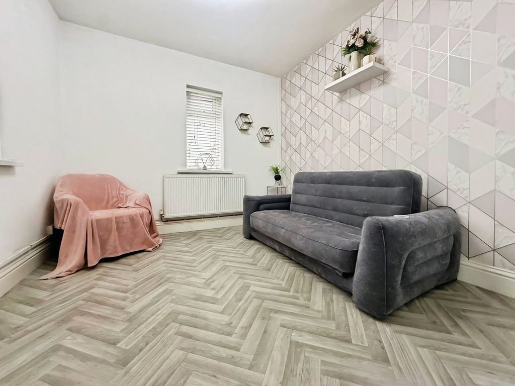 Additional image 10 of 3 bed semi-detached house for saleGwent Place, Abergavenny NP7