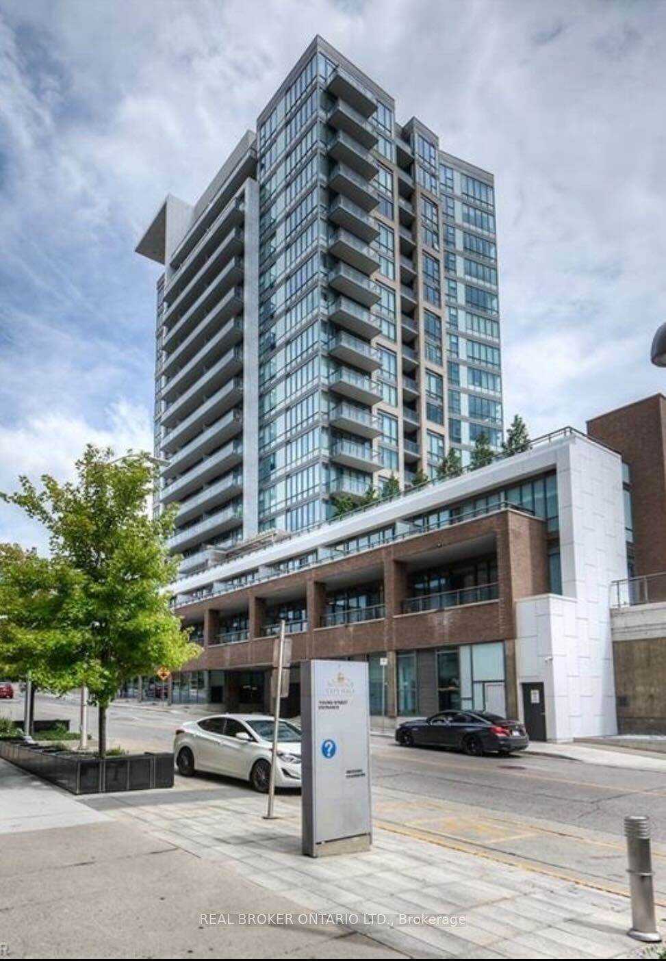 908-85 Duke Street W, Kitchener, ON, N2H 0B7