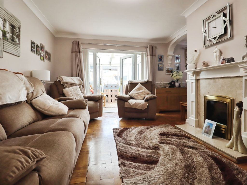 Additional image 4 of 4 bed semi-detached house for saleAxbridge Crescent, St Mellons Rise, Cardiff CF3