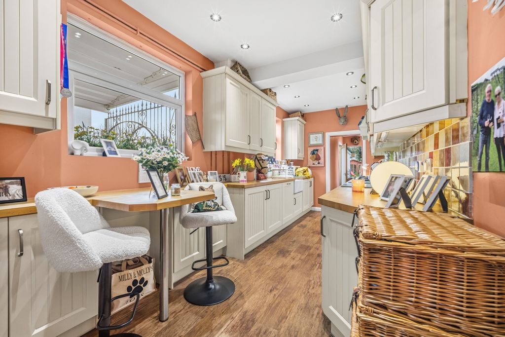 Additional image 7 of 3 bed semi-detached house for saleThornhill Road, Rhiwbina, Cardiff CF14