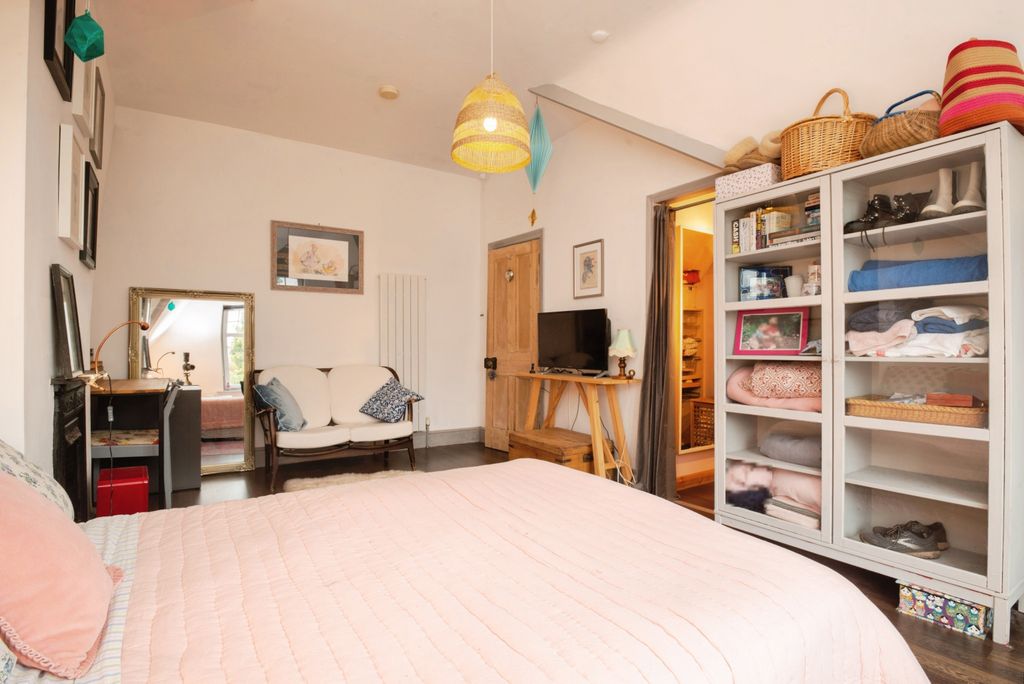 Additional image 20 of 5 bed end terrace house for salePencisely Road, Cardiff CF5