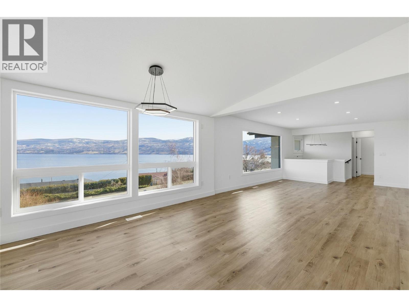 Additional image 4 of 3906 Harding Road, West Kelowna, BC, V4T2J9