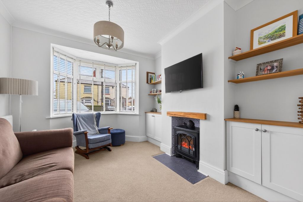 Additional image 3 of 3 bed semi-detached house for saleClaremont Avenue, Rumney CF3