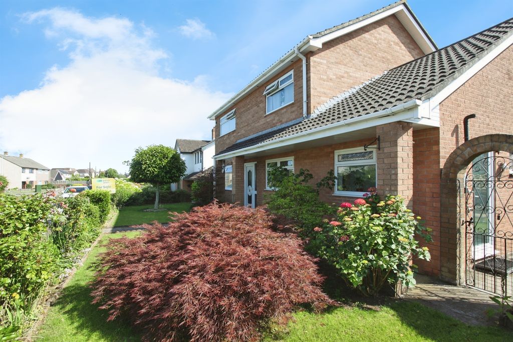 Additional image 6 of 3 bed detached house for saleKirrlach Close, Caldicot NP26
