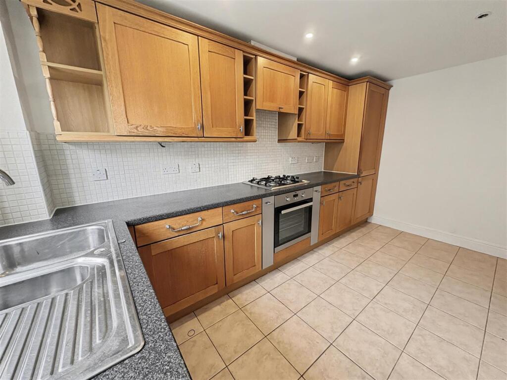 Additional image 5 of Manor Park Close, Moseley, Birmingham