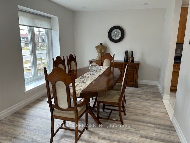 Additional image 5 of 235 Louis Drive, Mississauga, ON, L5B 1Z1