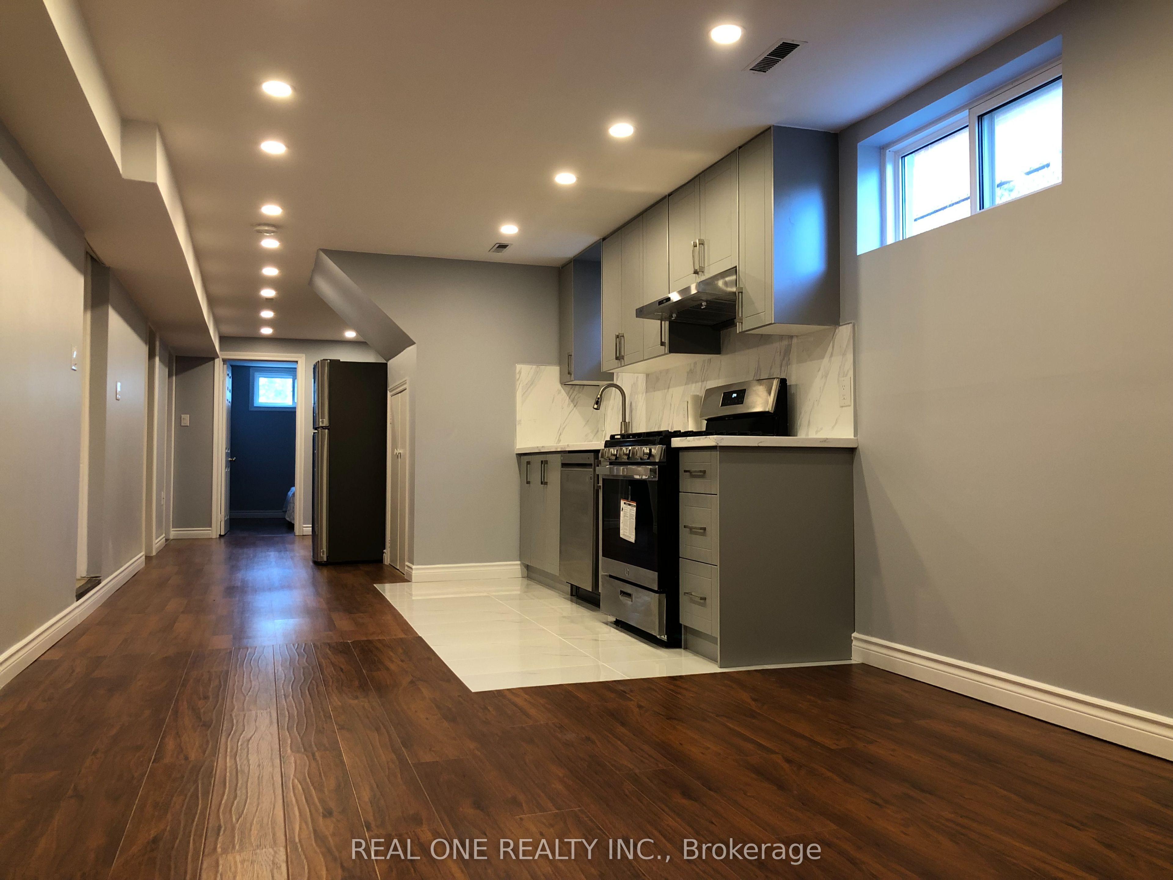 Lower-1161 Shadeland Drive, Mississauga, ON, L5C 1P2