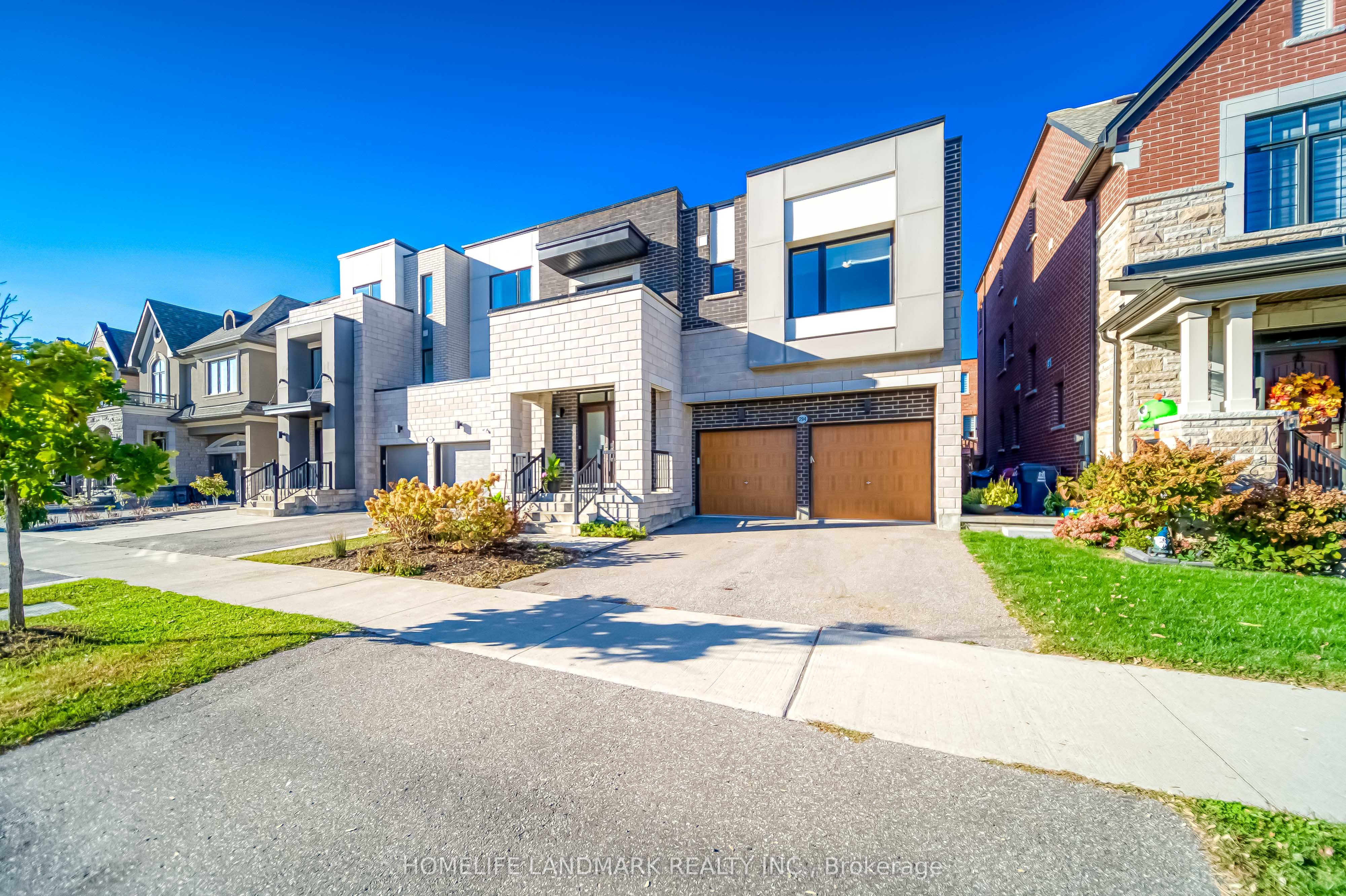 Additional image 2 of 294 Valermo Drive, Toronto, ON, M8W 3E4