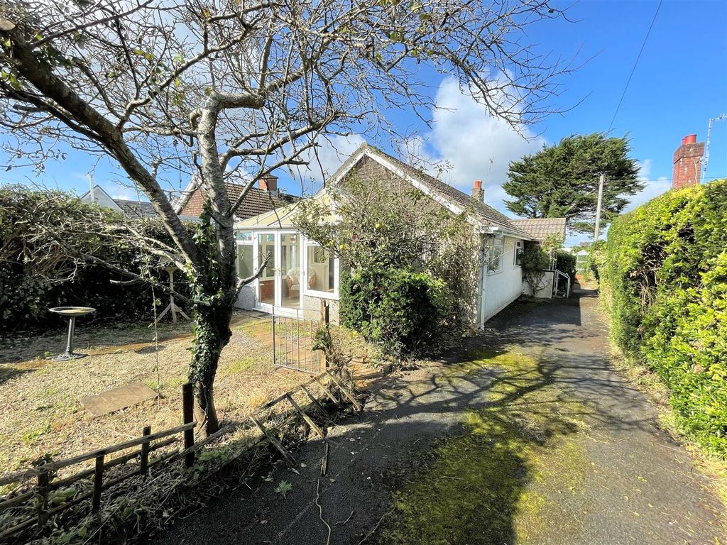 3 bed detached bungalow for saleHael Lane, Southgate, Swansea SA3