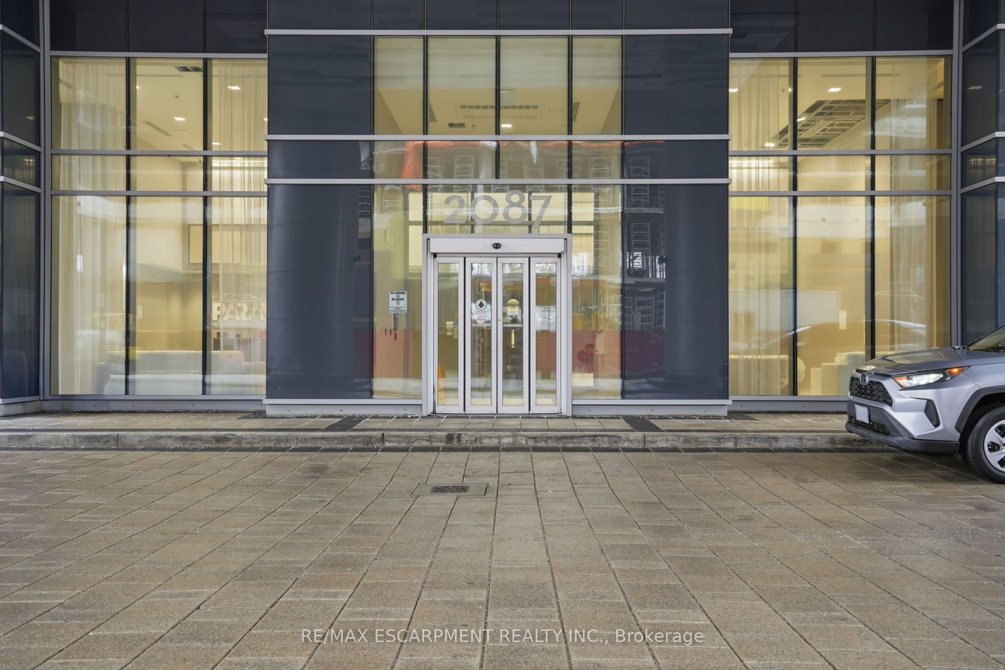 Additional image 3 of 1310-2087 Fairview Street, Burlington, ON, L7R 0E5