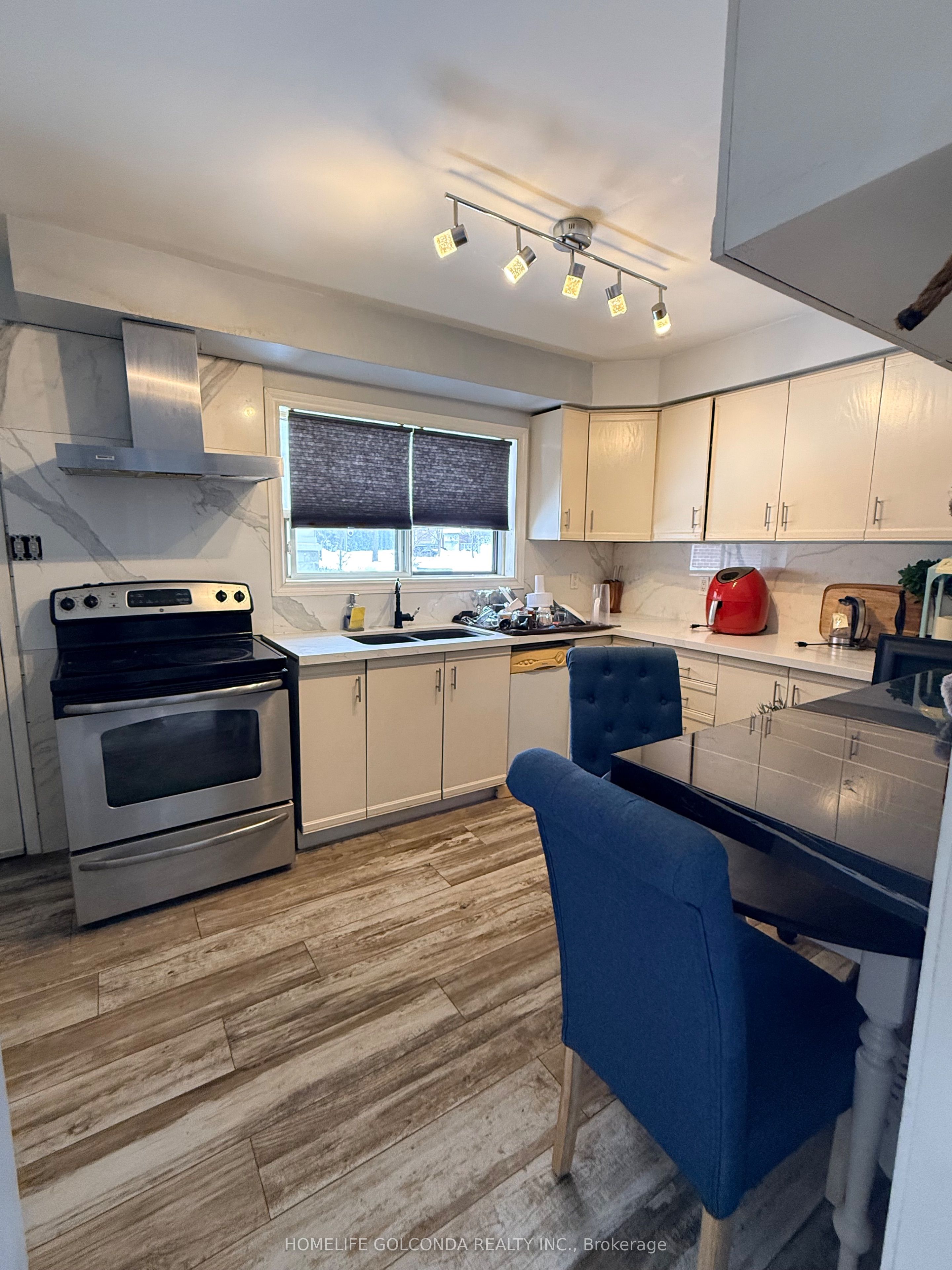 Additional image 6 of 46 Elm Grove Avenue S, Richmond Hill, ON, L4E 2V3