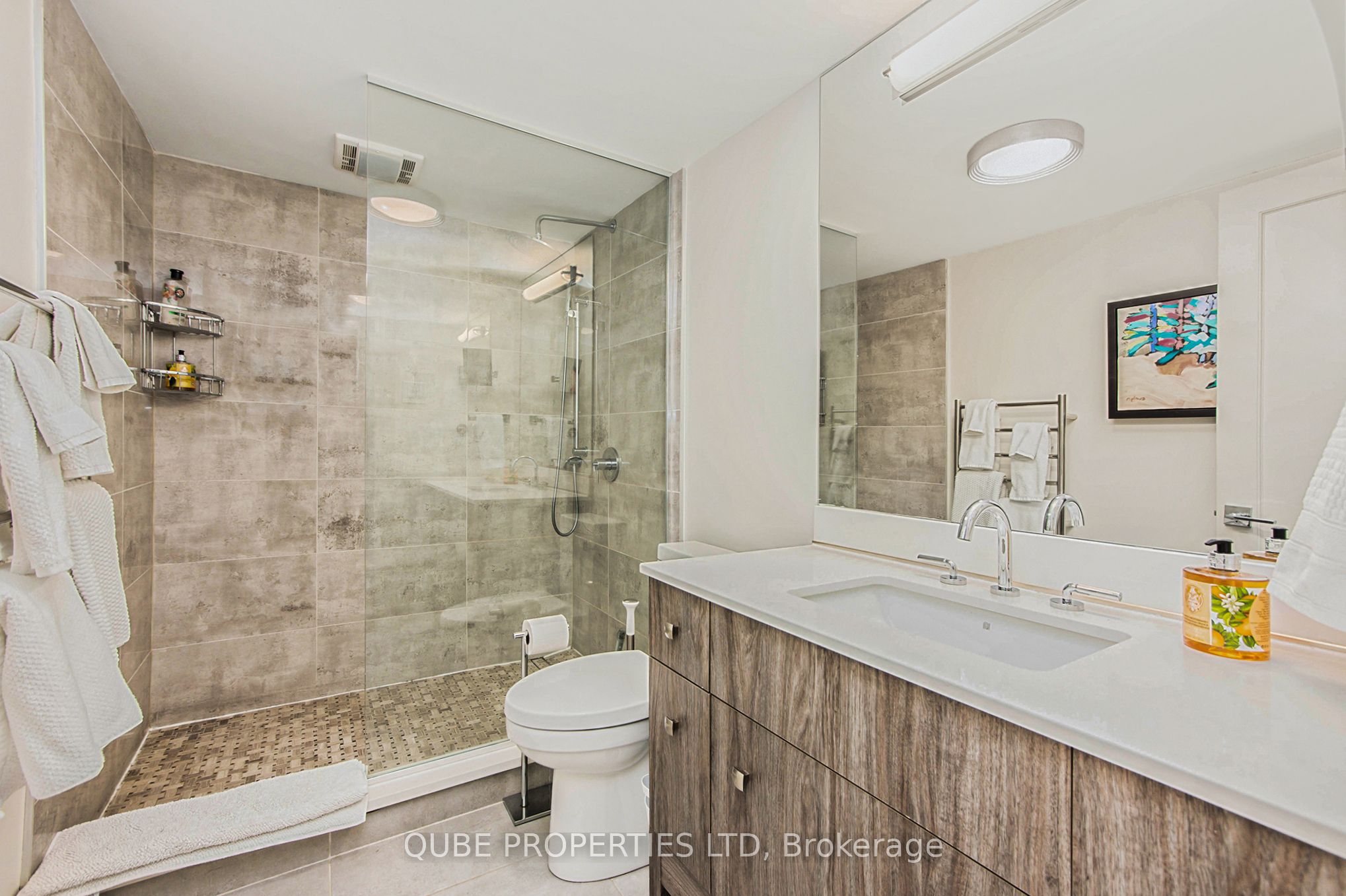 Additional image 6 of C-116 Cartier Street, Ottawa, ON, K2P 1K5