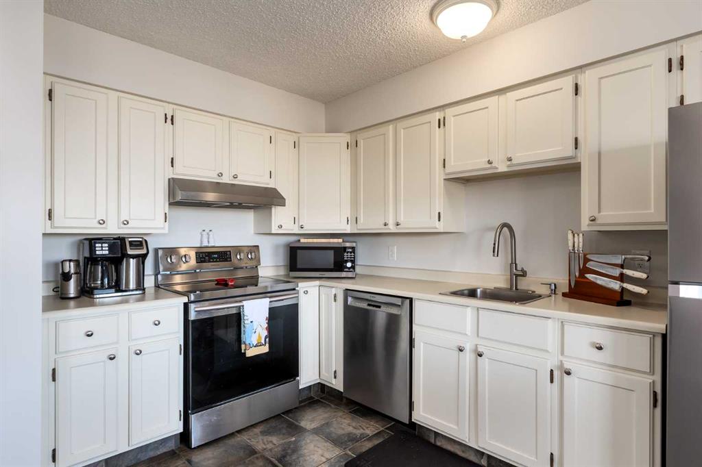 Additional image 6 of 605-80 Point Mckay Crescent NW, Calgary, AB, T3B 0L9