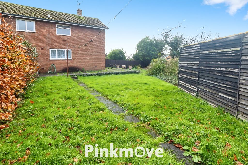 4 bed terraced house for saleCilgerran Court, Llanyravon, Cwmbran NP44