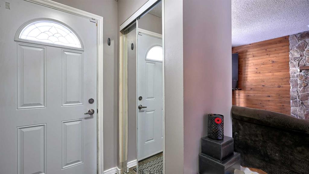 Additional image 3 of 35 Riverbirch Road SE, Calgary, AB, T2C 3M4