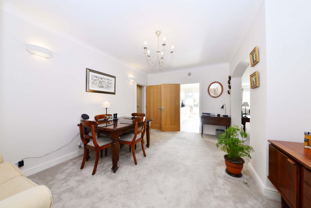 Additional image 8 of 3 bed flat for salePetersham Place, Edgbaston B15