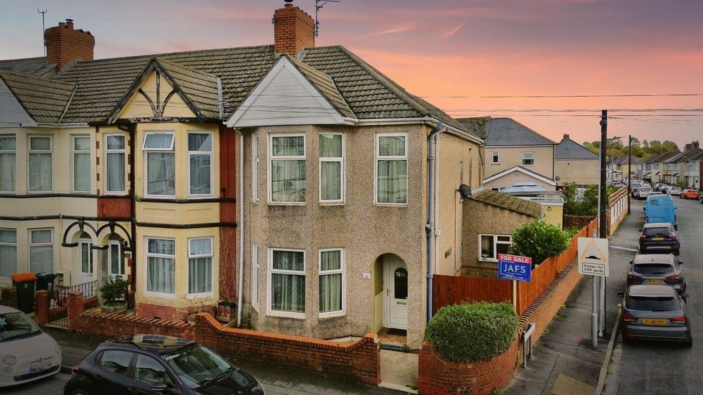 3 bed end terrace house for saleWindsor Road, Newport NP19