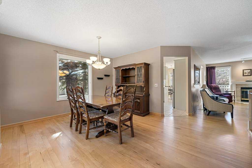 Additional image 6 of 30 Douglasbank Gardens SE, Calgary, AB, T2Z 2C9