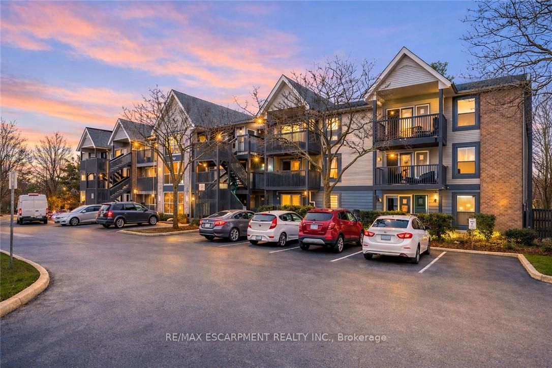 222-2030 Cleaver Avenue, Burlington, ON, L7M 4C3