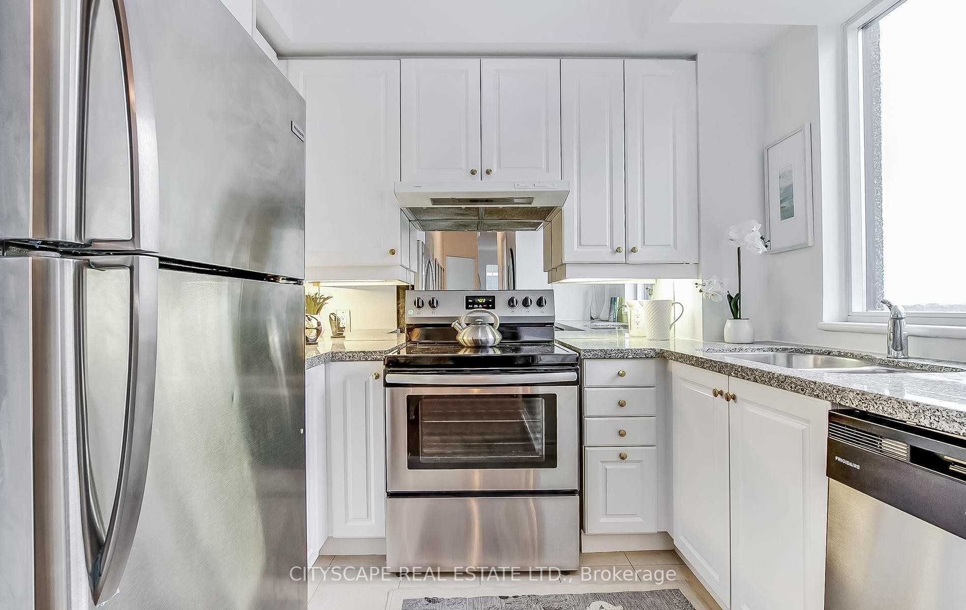 Additional image 6 of Lph8-55 Bloor Street E, Toronto, ON, M4W 3W6