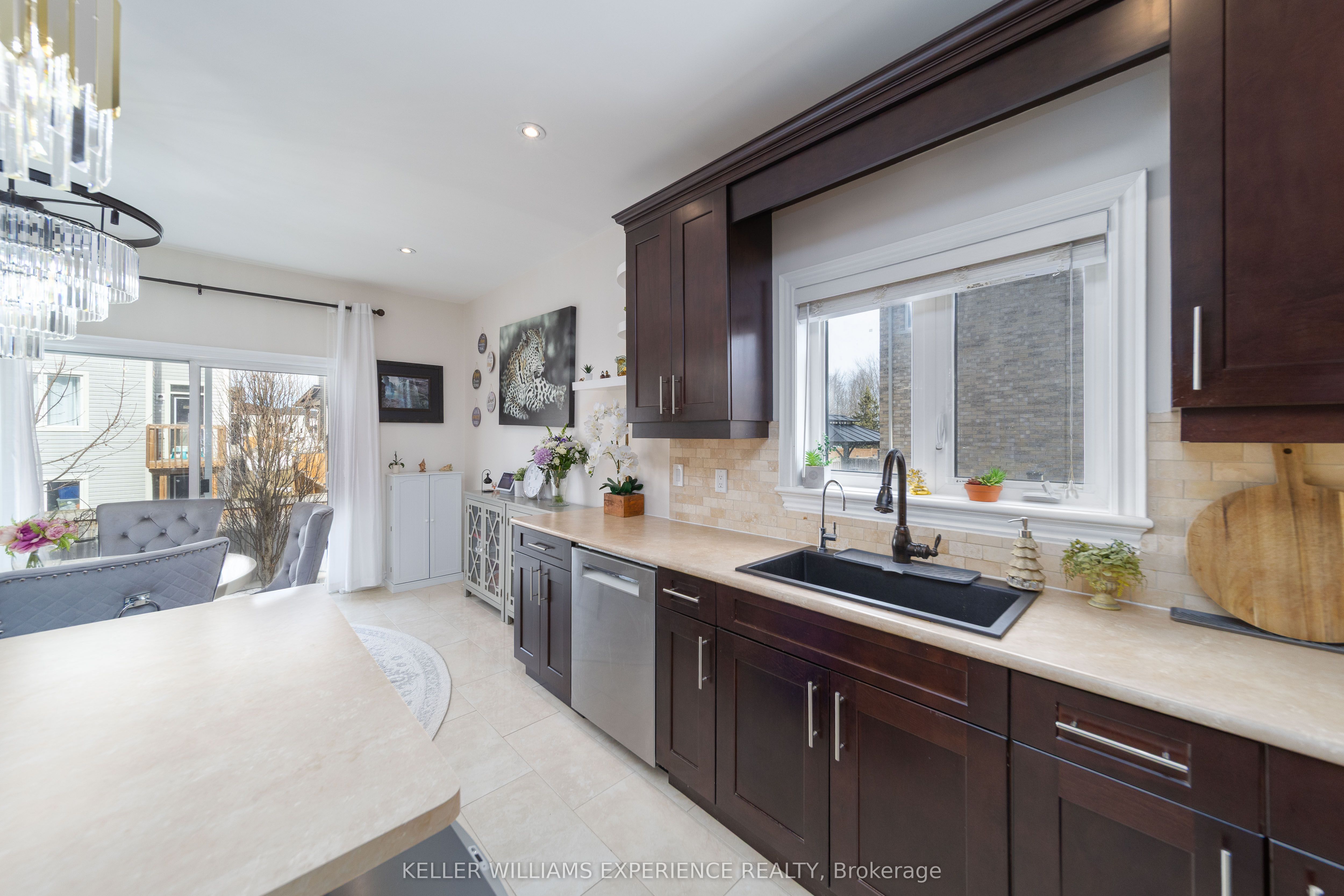 Additional image 6 of 121 Centre Street, Essa, ON, L0M 1B0