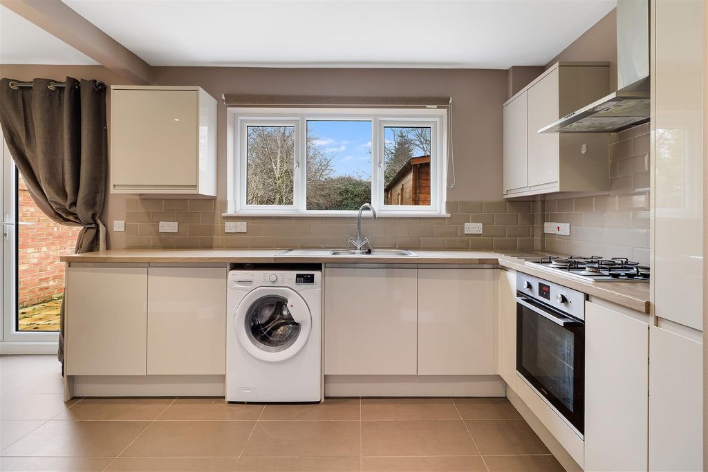 Additional image 6 of 3 bed semi-detached house for saleLong Reach Road, Cambridge CB4