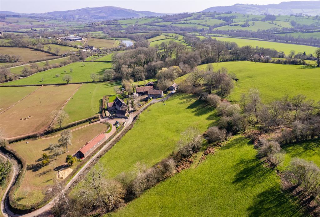 Additional image 2 of 4 bed barn conversion for salePontrilas, Hereford HR2