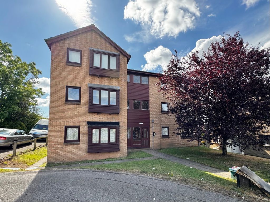 2 bed flat for saleCollingwood Avenue, Newport NP19