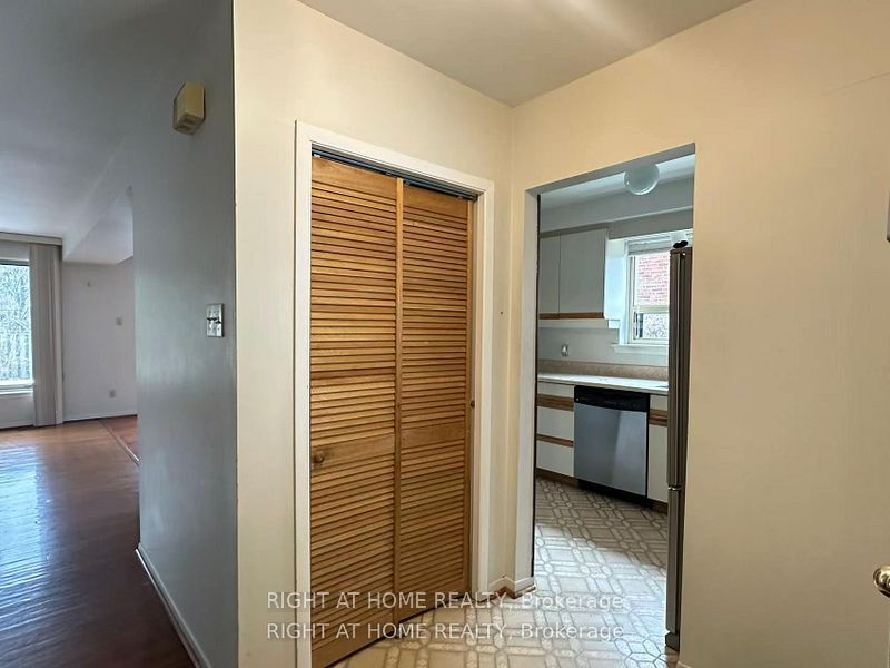 63 Cairnside Crescent, Toronto, ON, M2J 3M9 photo 2