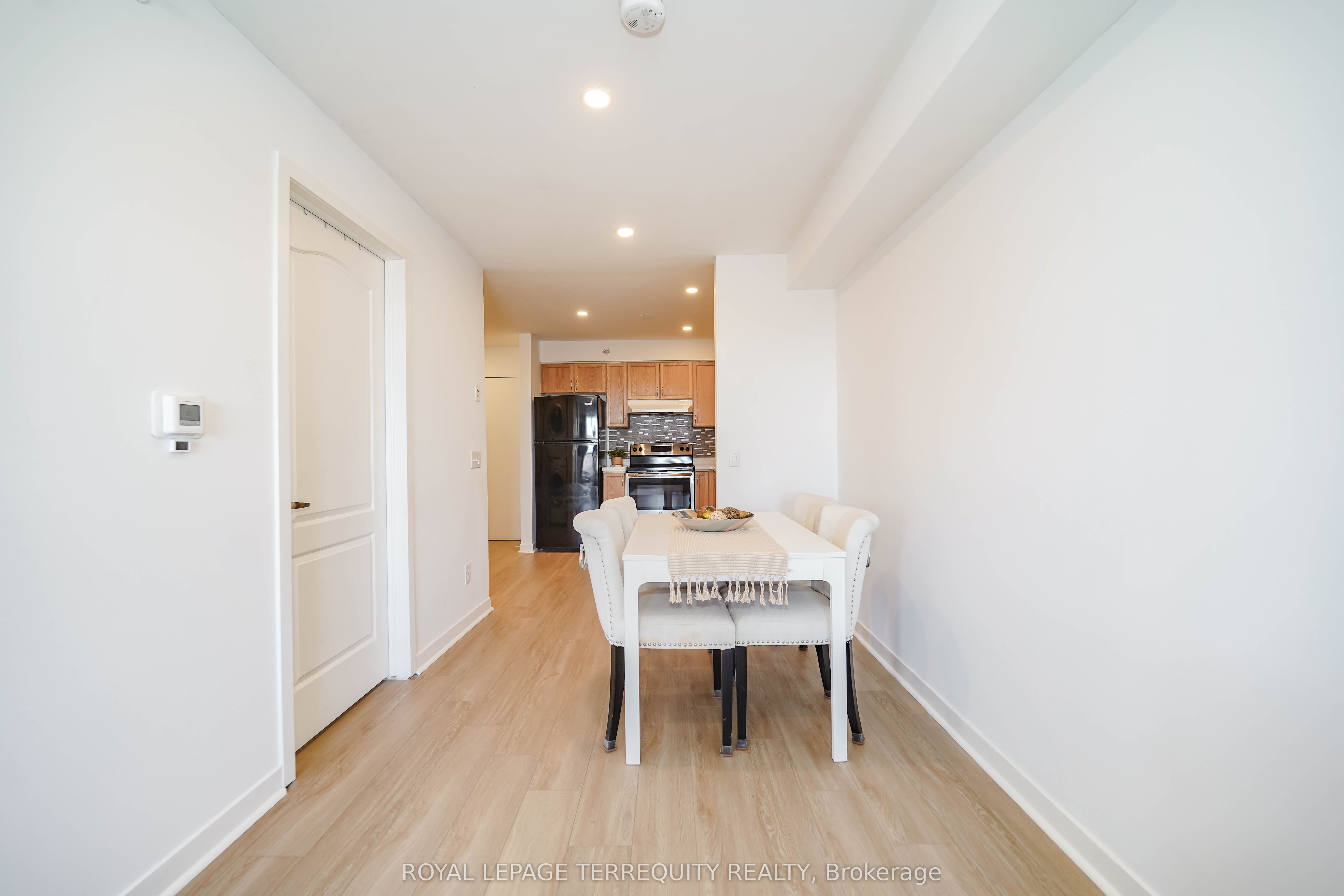 Additional image 6 of 2405-6 Dayspring Circle, Brampton, ON, L6P 2Z6