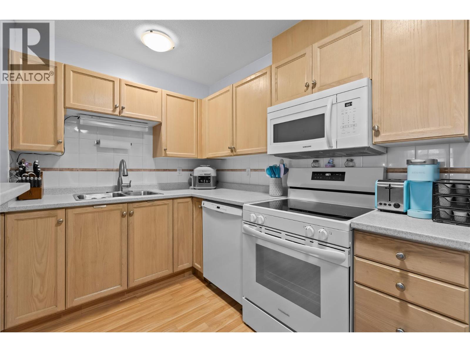 Additional image 3 of 302-730 Badke Road, Kelowna, BC, V1X6G9
