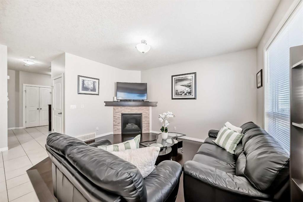 Additional image 5 of 795 New Brighton Drive SE, Calgary, AB, T2Z 1A1