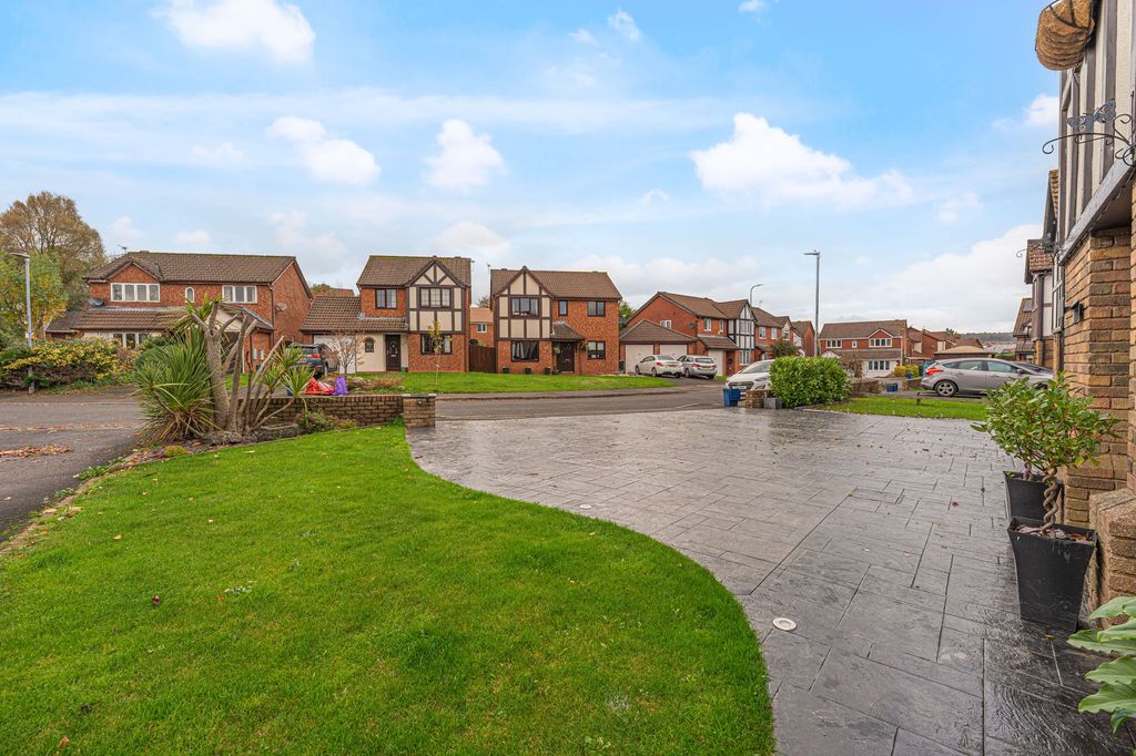 Additional image 37 of 4 bed detached house for saleHeronston Close, Undy NP26