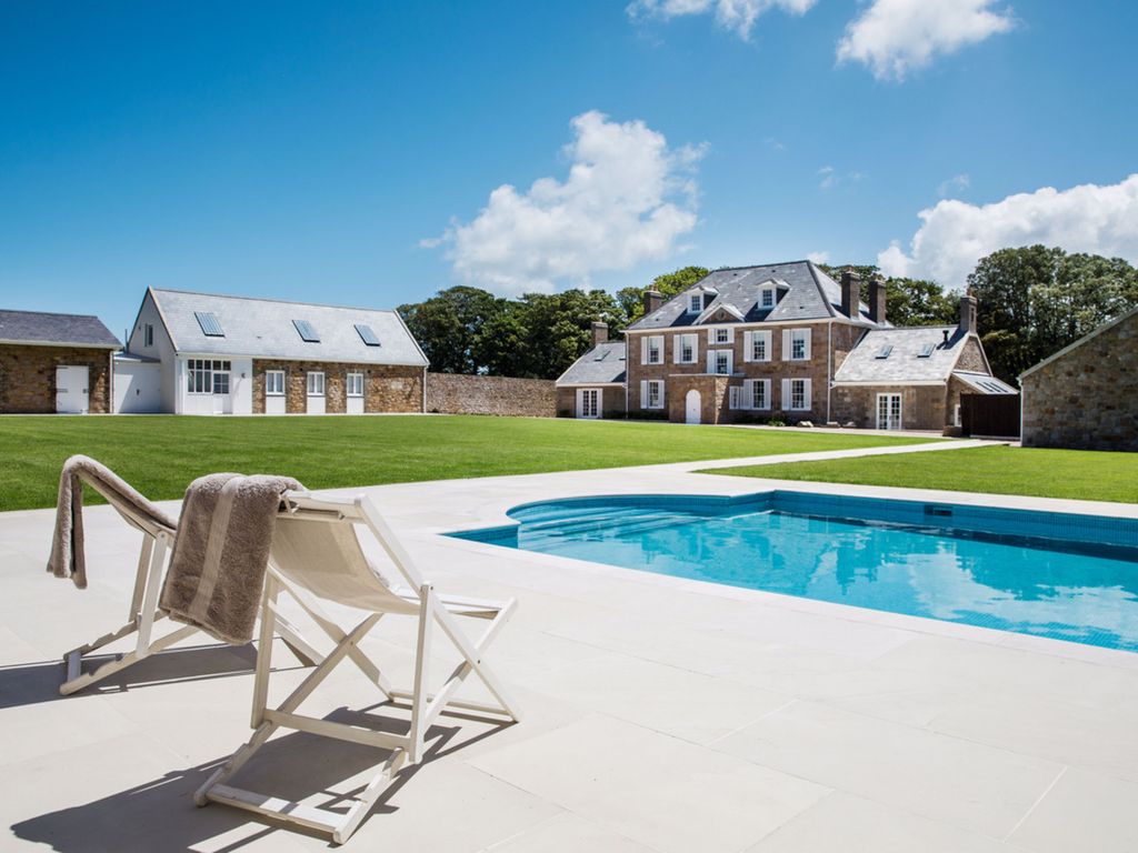 7 bed detached house for saleLa Rue De La Mare Des Pres, St. John, Jersey JE3