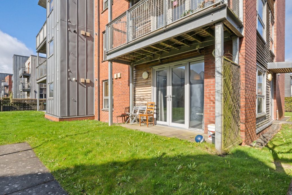 2 bed flat for saleWeir Street, Stirling FK8