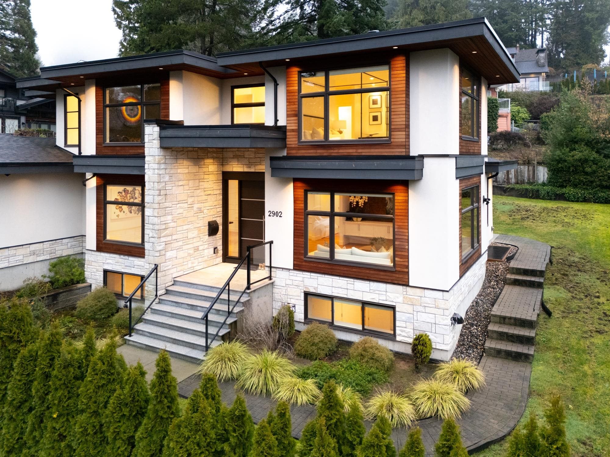 Additional image 2 of 2902 St. Andrews Avenue, North Vancouver, BC, V7N 1Z4